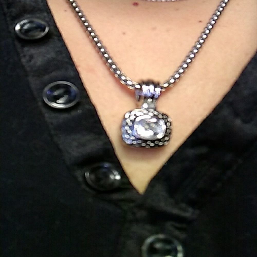 Statement Necklace - Picture 6 of 8